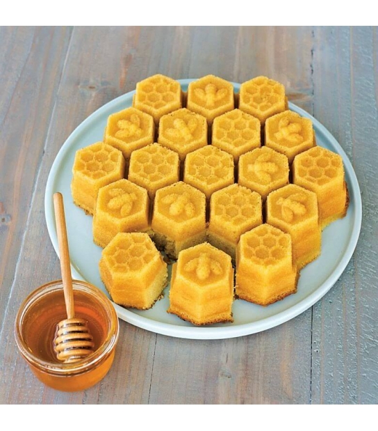 Forma Honeycomb Pull-apart Pan - Nordic Ware