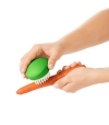 Escova Flexível para Limpar Vegetais - Oxo